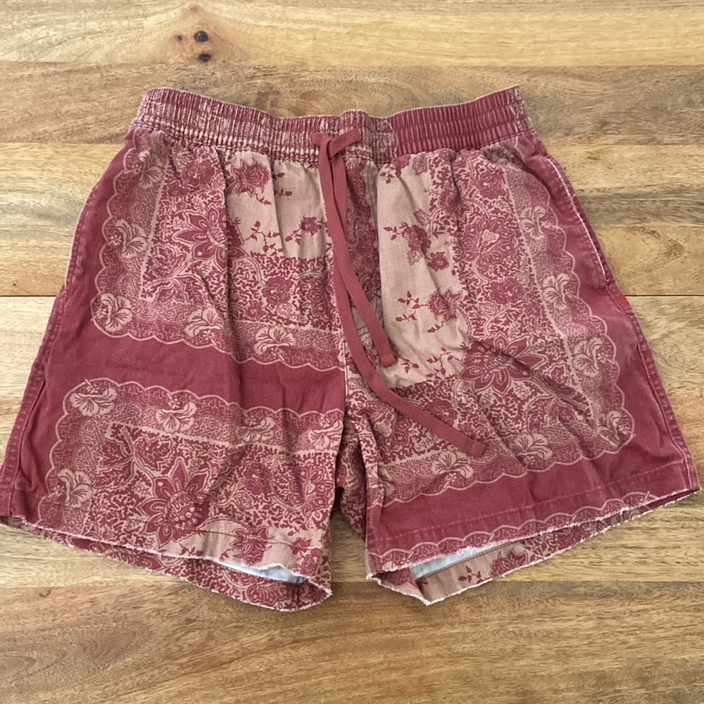 BDG Men’s Tropical Floral Shorts